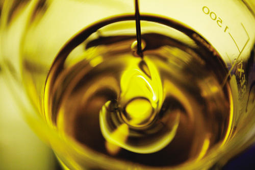 工業(yè)豐滿(mǎn)潤滑油企業(yè)智能化發(fā)展趨勢